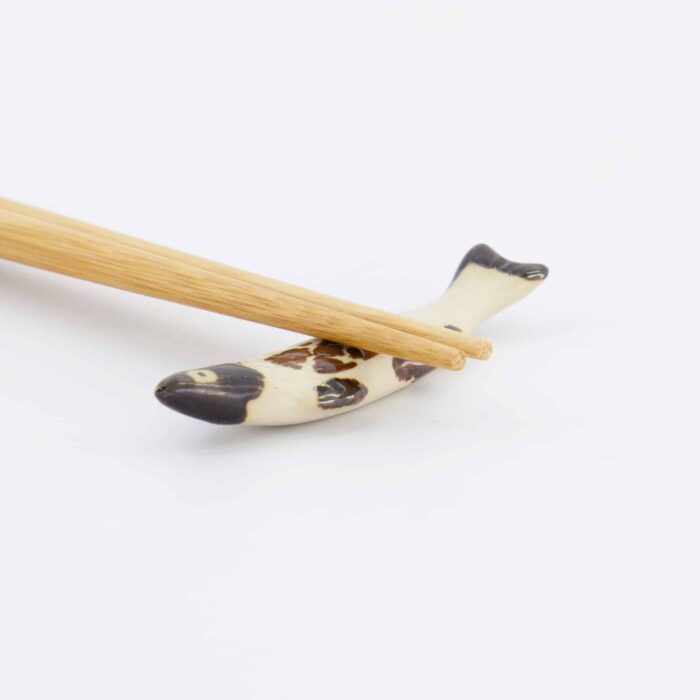 Kawaii Essstäbchenhalter – Brauner Fisch – Bild 3