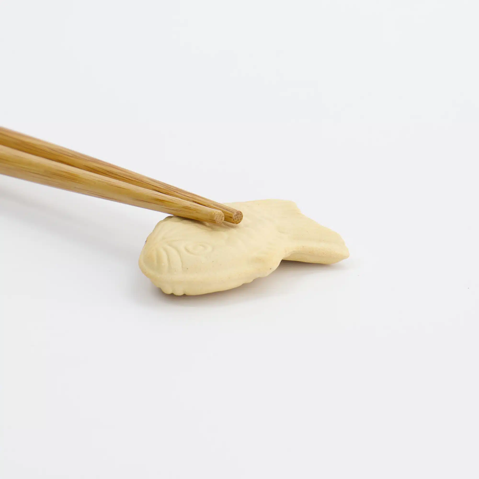 Tokyo Design Studio - Kawaii - Essstäbchenhalter - Taiyaki - 5,5 x 3,5 x 1,2 cm – Bild 2