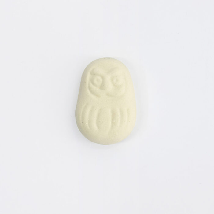 Tokyo Design Studio – Kawaii – Essstäbchenhalter – Daruma Monaka – 3x4,1x1,2 cm – Bild 3
