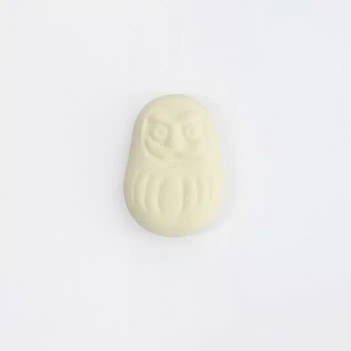 Tokyo Design Studio – Kawaii – Essstäbchenhalter – Daruma Monaka – 3x4,1x1,2 cm – Bild 3