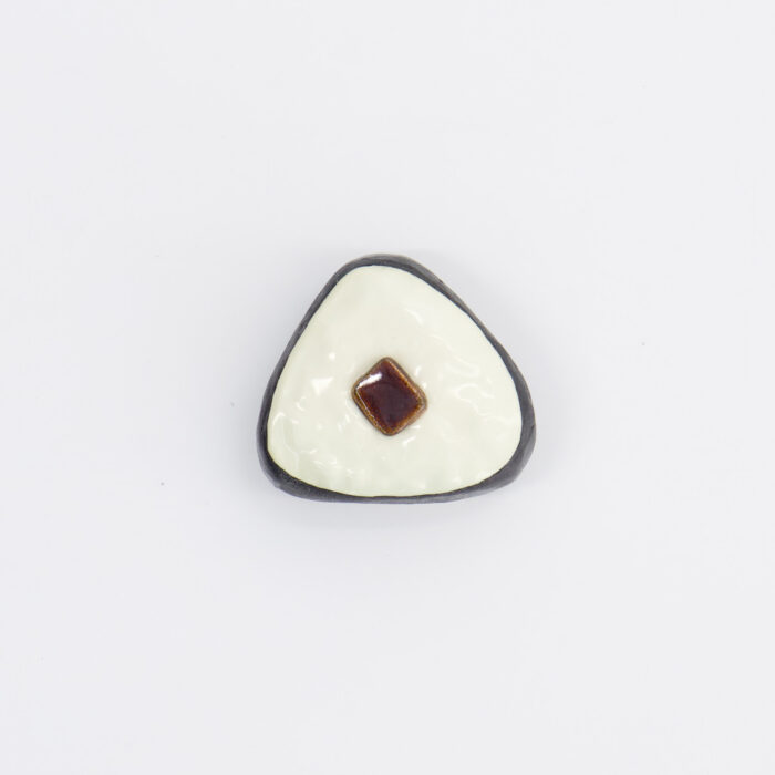 Tokyo Design Studio – Kawaii – Essstäbchenablage – Konbu Onigiri – 3,5 x 3,5 x 1,7 cm – Bild 2