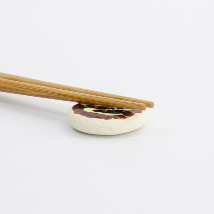 Tokyo Design Studio - Kawaii - Essstäbchenhalter - Okonomiyaki - 3.9x1cm – Bild 2