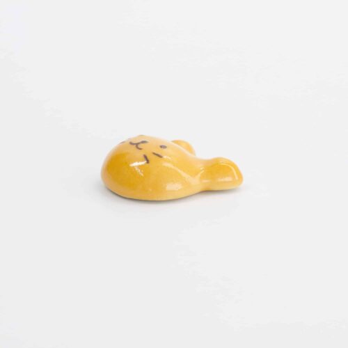 Tokyo Design Studio - Kawaii - Chopstick Legger - Kat Bun - 3.5x3.7x1.4cm