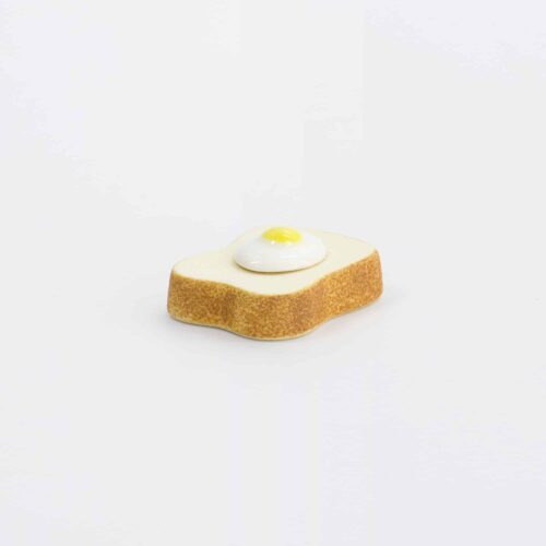 Tokyo Design Studio - Kawaii - Chopstick Legger - Toast - 3.1x3.9x1.5cm