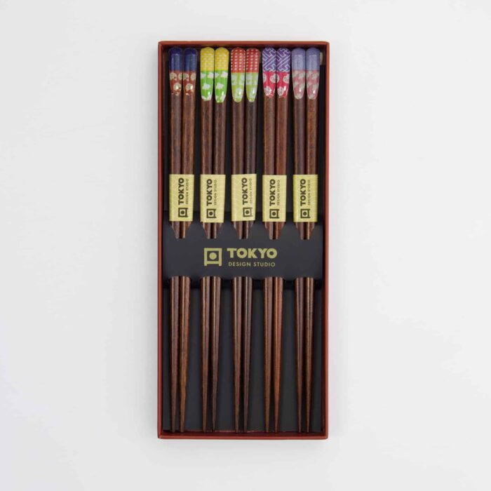 Tokyo Design Studio – Essstäbchen Geschenkset – Fünfteilig – Rot Schwarz – Bild 3