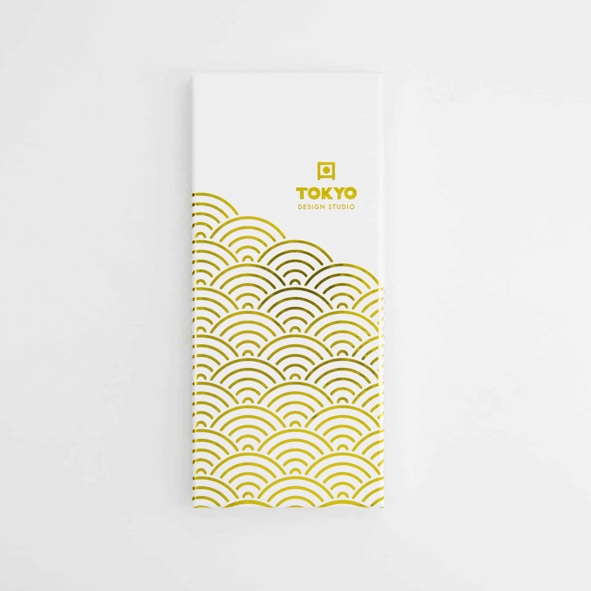 Tokyo Design Studio – Essstäbchen Geschenkset – Fünfteilig – Gold Wave – Bild 3