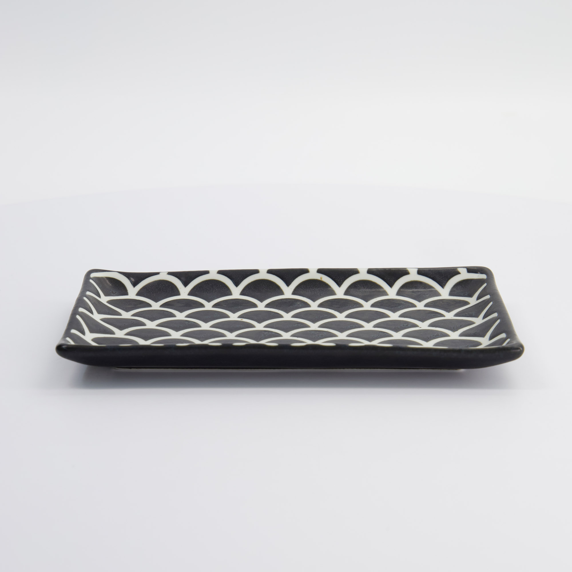 Onyx Noir Mermaid Design Plate – 22 x 13 x 2 cm