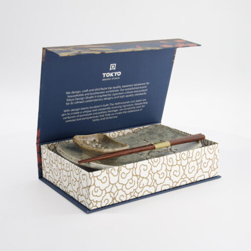 Tokyo Design Studio – Grijs – Soshun Sushi Geschenkset 3-delig – 22x14.5x2.3cm + 8.8x6.5x2.8cm – Incl. Chopsticks